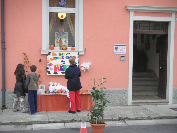 easter bazar charity shop