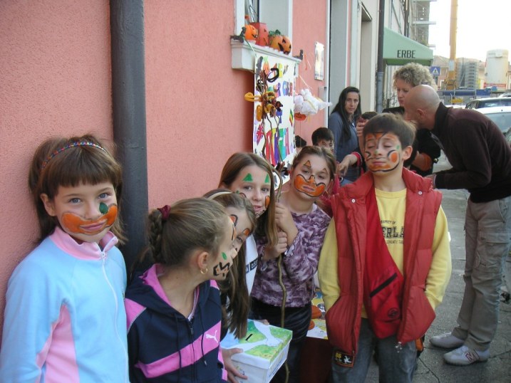 easter bazar charity shop